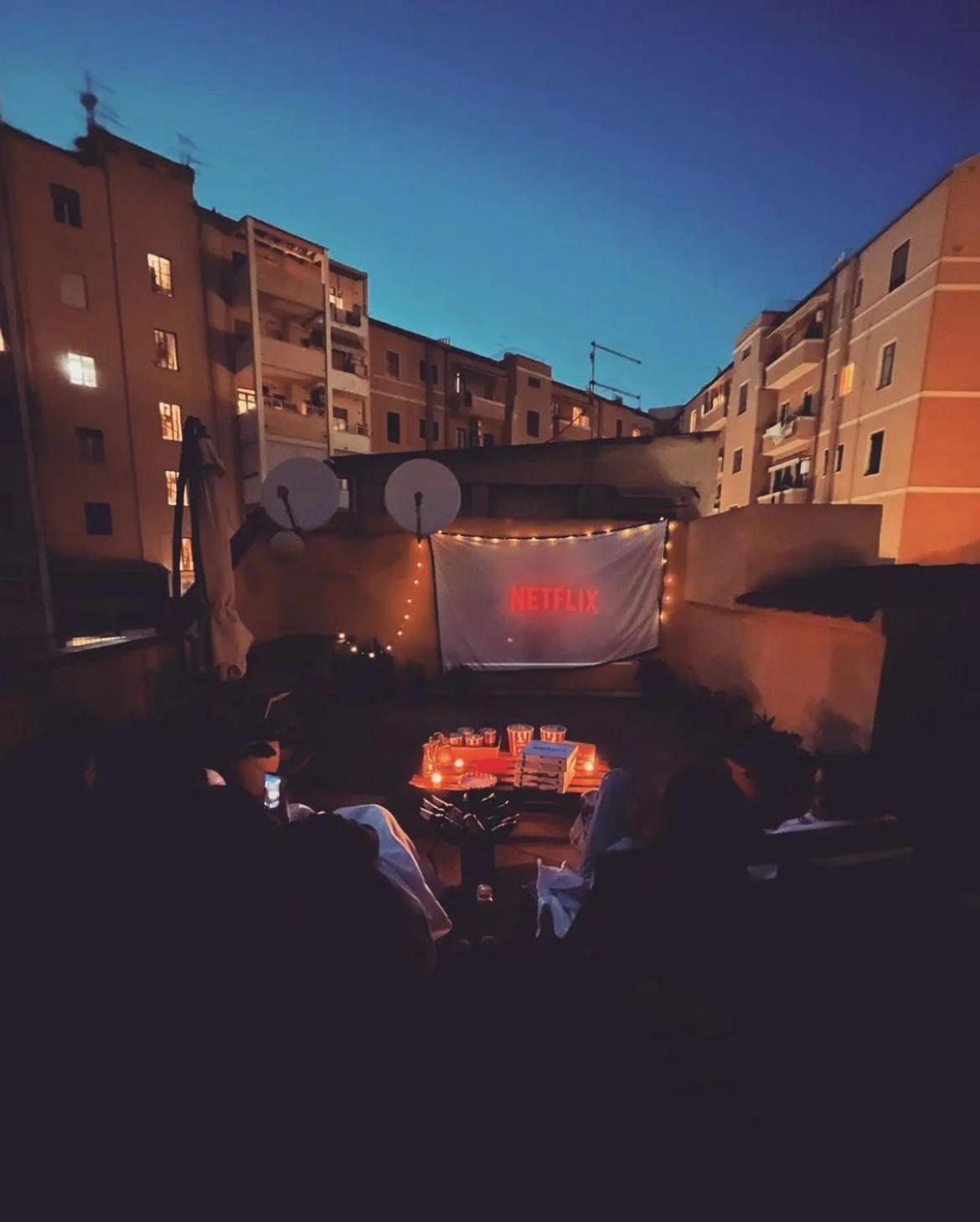 Appartamento Con Terrazzo Privato E Netflix Cagliari Bagian luar foto