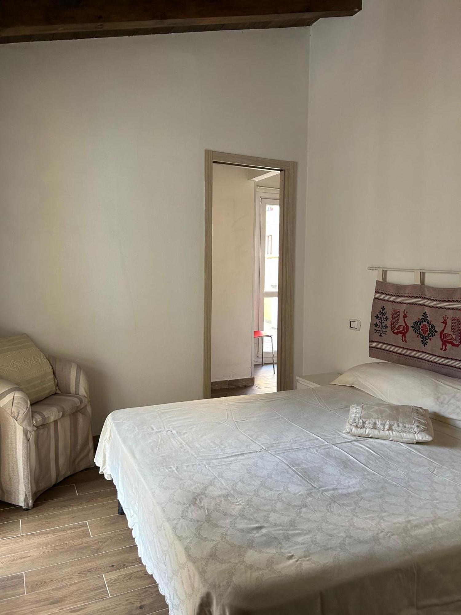 Appartamento Con Terrazzo Privato E Netflix Cagliari Bagian luar foto