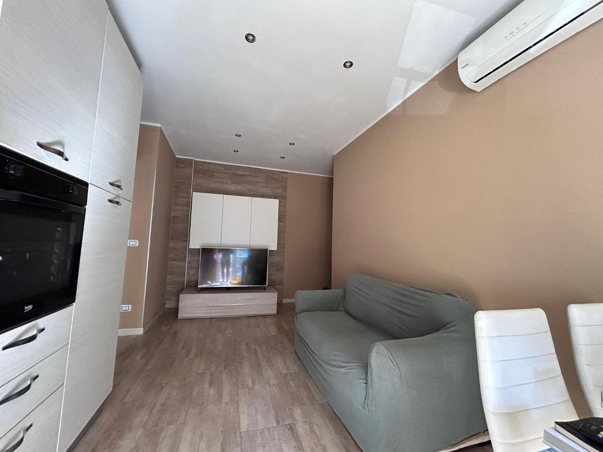 Appartamento Con Terrazzo Privato E Netflix Cagliari Bagian luar foto
