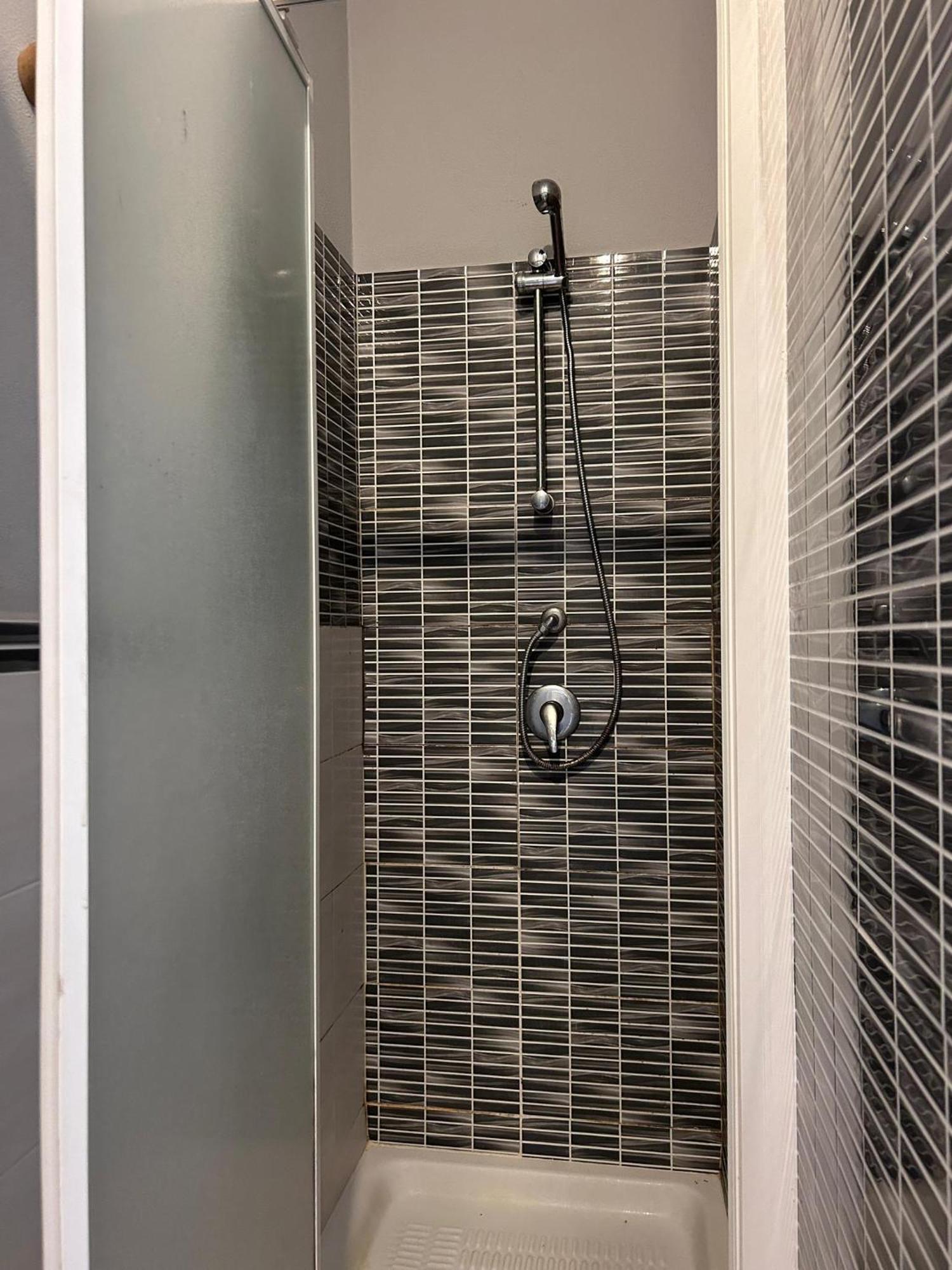 Appartamento Con Terrazzo Privato E Netflix Cagliari Bagian luar foto